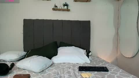 moly_juicy online show from July 13, 2026, 12:52 pm