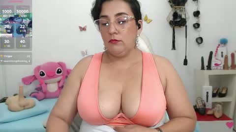 Snapshot of mom_17 chatting on May 15, 2026, 11:01 pm Celeste online show from May 15, 2026, 11:01 pm