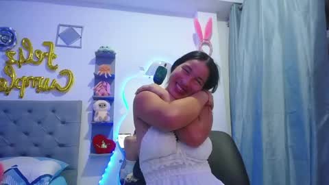 ANDREA online show from May 19, 2026, 1:44 am
