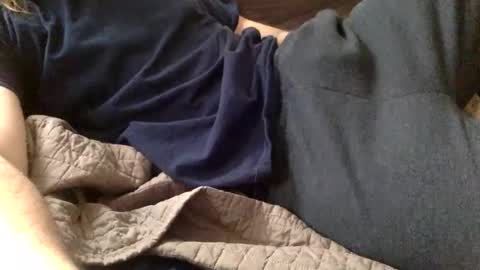 Snapshot of mommy_maker chatting on February 15, 2025, 8:11 pm mommy_maker online show from February 15, 2025, 8:11 pm