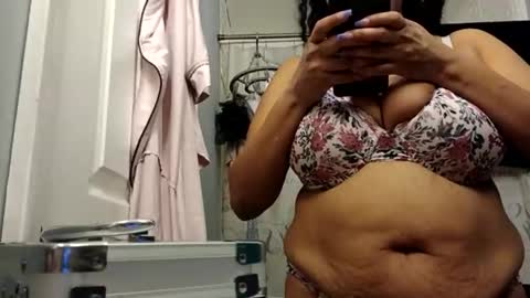 Mommy bubbles online show from January 6, 2025, 12:16 am