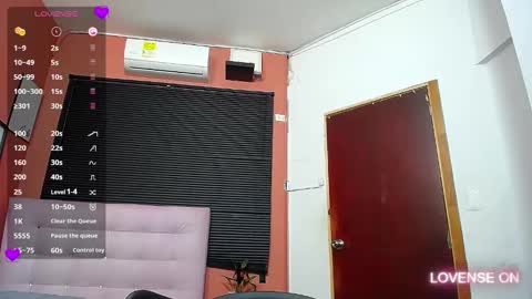 Daphne  online show from March 6, 2025, 1:48 am