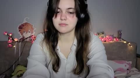 Momo online show from March 9, 2026, 6:34 pm