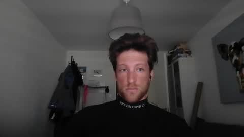 moms_little_monster online show from February 6, 2025, 8:39 am