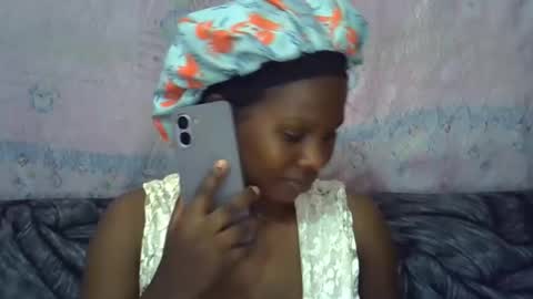 momsdoll online show from April 6, 2026, 7:09 am