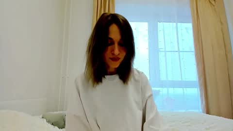 Snapshot of mona_cruz chatting on February 1, 2025, 8:29 am Mona online show from February 1, 2025, 8:29 am