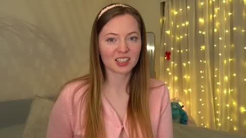 Snapshot of mona_elisa chatting on December 15, 2025, 2:43 pm Elisa my Telegram online show from December 15, 2025, 2:43 pm