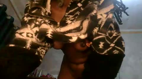 Snapshot of monah_ebony chatting on October 27, 2025, 11:36 am mona online show from October 27, 2025, 11:36 am