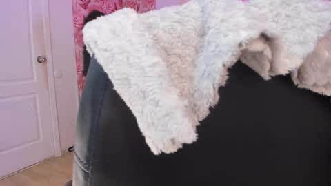 Snapshot of monasteel chatting on September 21, 2025, 5:20 am Monica online show from September 21, 2025, 5:20 am