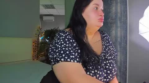 Monica online show from June 25, 2026, 12:31 pm