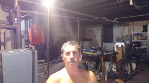 Snapshot of moneymfk chatting on July 30, 2026, 2:32 am moneymfk online show from July 30, 2026, 2:32 am