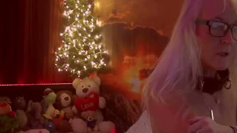 Monika    online show from December 22, 2024, 6:28 am