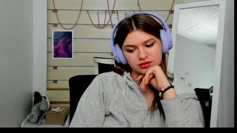 Monika online show from January 19, 2025, 2:17 pm