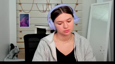 Monika online show from January 27, 2025, 10:16 pm