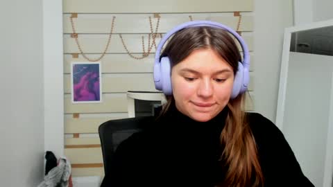 Monika online show from February 8, 2025, 1:11 am