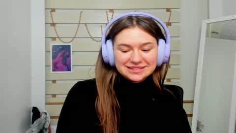 Monika online show from February 8, 2025, 4:47 pm