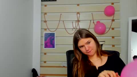 Monika online show from February 13, 2025, 9:17 pm