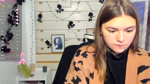 Monika online show from October 31, 2025, 8:59 am