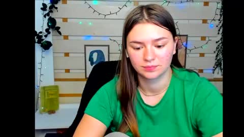 Snapshot of monika_youu chatting on May 11, 2026, 4:04 pm Monika online show from May 11, 2026, 4:04 pm