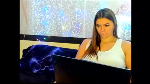 Snapshot of monika_youu chatting on May 29, 2026, 12:58 pm Monika online show from May 29, 2026, 12:58 pm