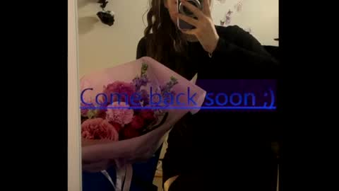 Snapshot of monika_youu chatting on July 7, 2026, 9:57 am Monika online show from July 7, 2026, 9:57 am