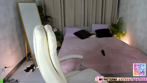 MoniKa online show from June 30, 2026, 4:02 am