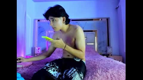 Snapshot of monky_0002 chatting on March 8, 2026, 2:04 am monky_0002 online show from March 8, 2026, 2:04 am