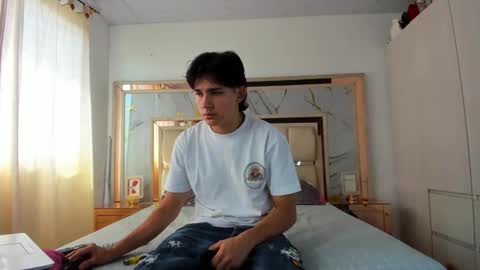 Snapshot of monky_0002 chatting on March 21, 2026, 7:39 pm monky_0002 online show from March 21, 2026, 7:39 pm