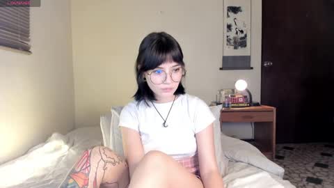 Snapshot of monserrat_gil chatting on May 16, 2026, 4:20 am Monserrat Gil onlyfans online show from May 16, 2026, 4:20 am