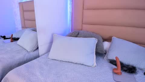 Adriana online show from February 24, 2025, 6:58 pm