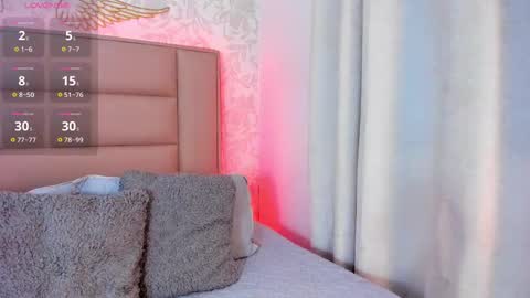 Adriana online show from September 15, 2025, 12:49 pm