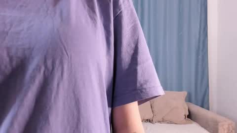 Snapshot of monserratecosden chatting on December 16, 2025, 8:52 am My name is Emily online show from December 16, 2025, 8:52 am