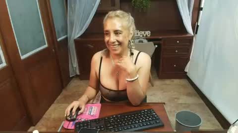 Snapshot of monserratgray chatting on July 28, 2026, 6:20 pm MONSERRAT online show from July 28, 2026, 6:20 pm