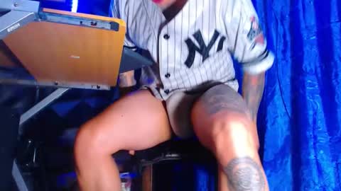 Snapshot of monster_huge_cock chatting on January 15, 2026, 2:49 am dorian online show from January 15, 2026, 2:49 am