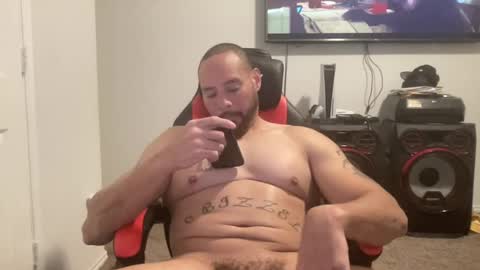 Snapshot of monsterdom9 chatting on August 7, 2026, 1:18 am monsterdom9 online show from August 7, 2026, 1:18 am