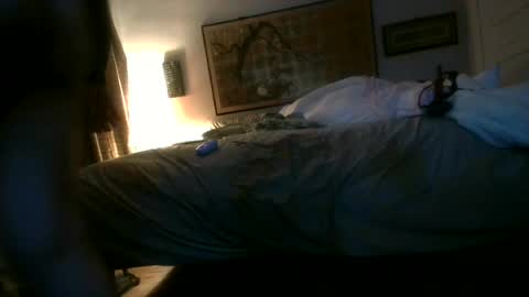 Snapshot of montrealpig chatting on July 3, 2026, 6:20 am pervy guy online show from July 3, 2026, 6:20 am
