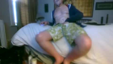 Snapshot of montrealpig chatting on July 17, 2026, 9:08 pm pervy guy online show from July 17, 2026, 9:08 pm