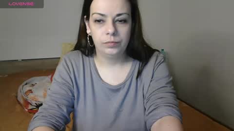 Monse online show from February 18, 2025, 10:47 pm