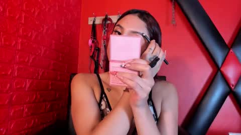 Snapshot of monttserratt chatting on November 6, 2025, 8:10 pm Monttserratt online show from November 6, 2025, 8:10 pm