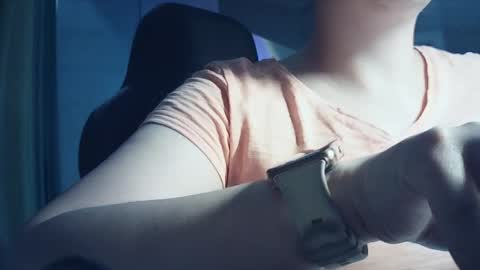 Snapshot of moodiemira chatting on November 4, 2025, 6:51 pm moodiemira online show from November 4, 2025, 6:51 pm