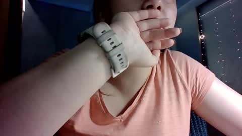 Snapshot of moodiemira chatting on November 6, 2025, 7:15 pm moodiemira online show from November 6, 2025, 7:15 pm