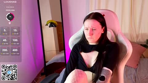 Snapshot of moon_avengers chatting on January 21, 2025, 6:33 am Lola online show from January 21, 2025, 6:33 am