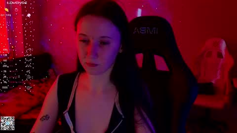 Snapshot of moon_avengers chatting on March 7, 2025, 5:29 am Lola online show from March 7, 2025, 5:29 am