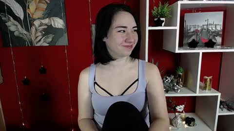 Snapshot of moon_foxy_ chatting on December 11, 2024, 12:55 pm Diana online show from December 11, 2024, 12:55 pm