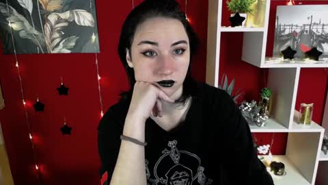 Snapshot of moon_foxy_ chatting on December 12, 2024, 4:21 pm Diana online show from December 12, 2024, 4:21 pm