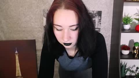 Snapshot of moon_foxy_ chatting on October 23, 2025, 9:57 pm Diana online show from October 23, 2025, 9:57 pm