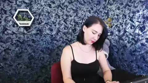 Diana online show from July 2, 2026, 8:15 pm