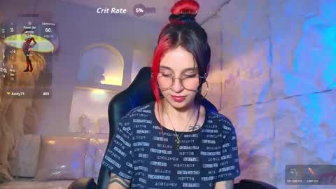 Snapshot of moon_red_r chatting on May 6, 2026, 12:41 am Moon online show from May 6, 2026, 12:41 am