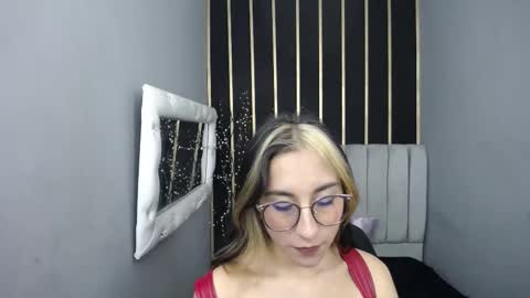 MOON SHUT online show from March 9, 2026, 12:20 pm