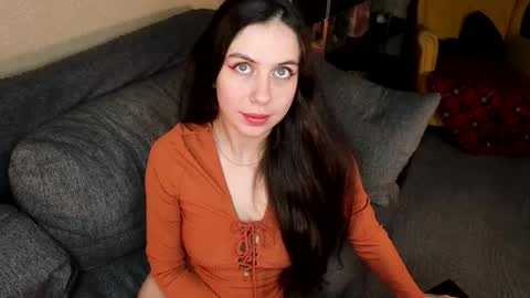 Kate Moon online show from May 31, 2026, 9:27 pm